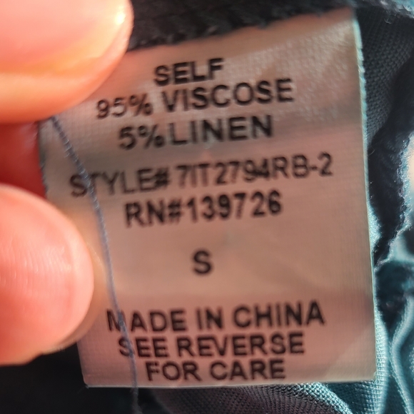 Wrap Around Tie Knot Emerald Top - Picture 5 of 5